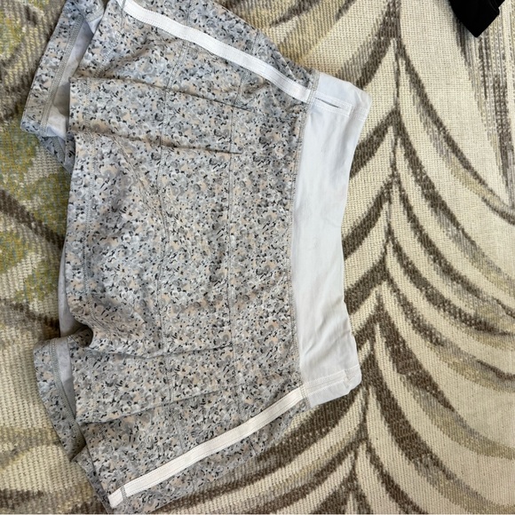 lululemon athletica Dresses & Skirts - lululemon athletica Gray and White Athletic Skirt